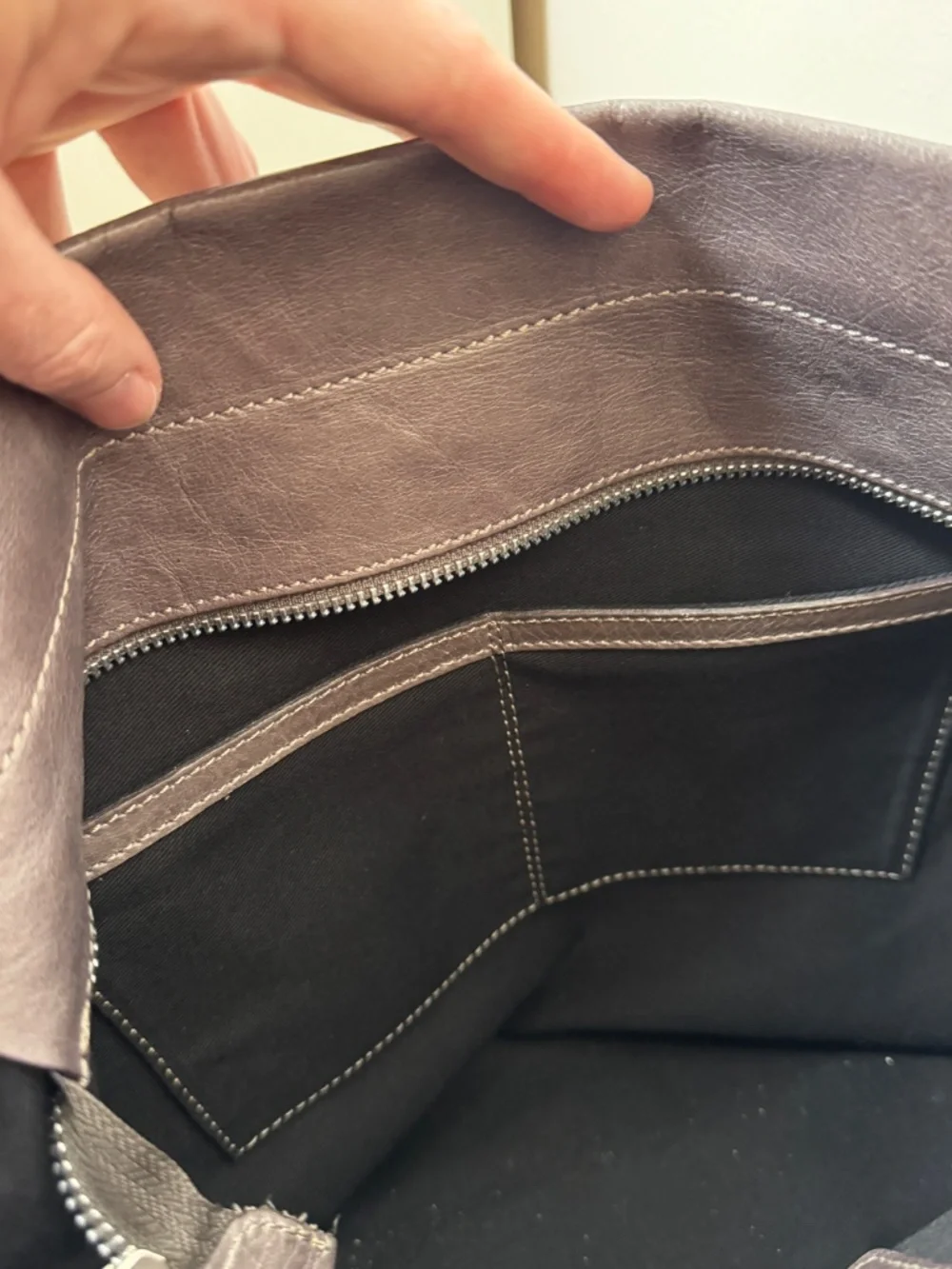Gianni Chiarini genuine Italian leather gray hobo bag.